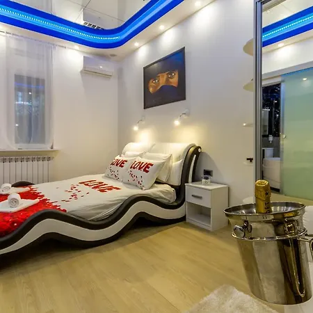 Prive Apartment *